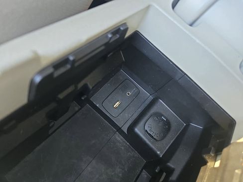 Used 2014 Subaru Crosstrek 2.0i Premium w/ Popular Package #2 image 30