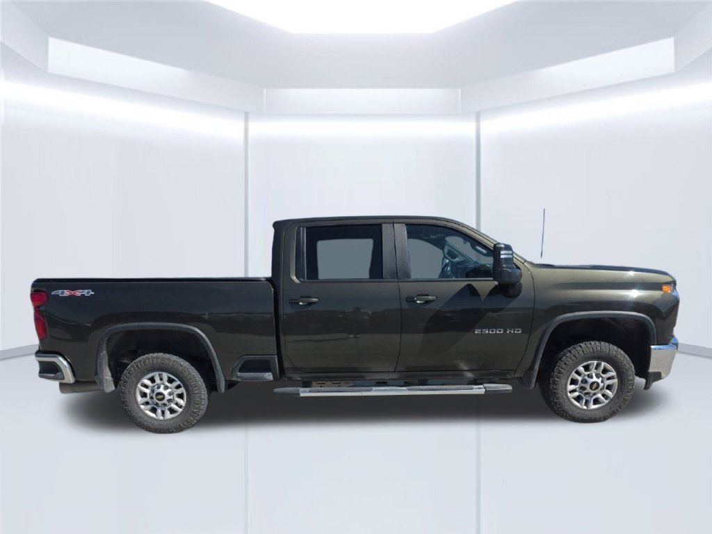 Used 2022 Chevrolet Silverado 2500 LT w/ Convenience Package AWD/4WD image 8