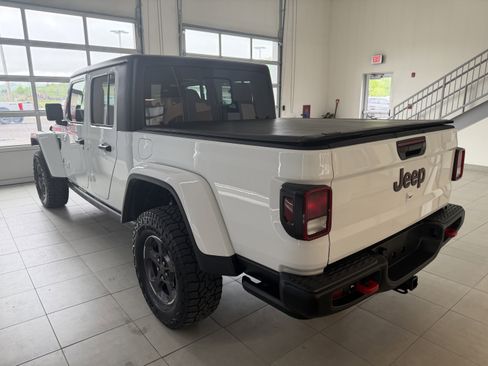 Used 2021 Jeep Gladiator Rubicon w/ Cold Weather Group AWD/4WD image 7