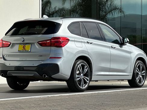 Used 2019 BMW X1 sDrive28i w/ M Sport Package FWD image 3
