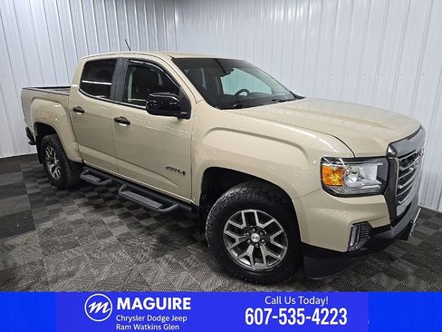 Used 2021 GMC Canyon AT4 w/ Driver Alert Package AWD/4WD image 9