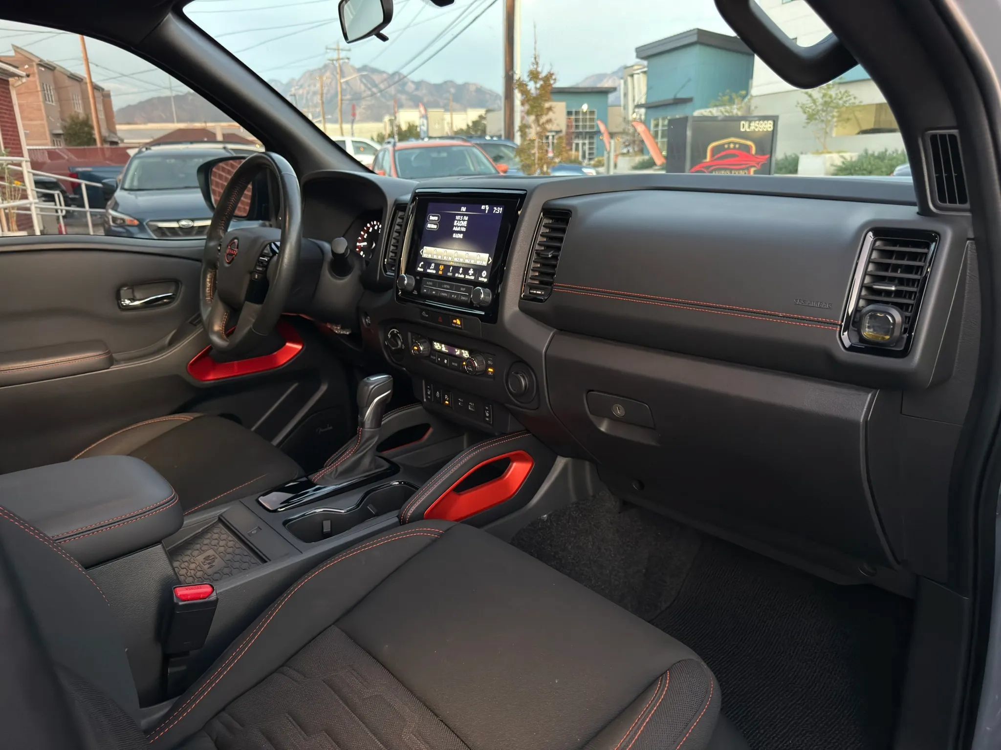 Used 2023 Nissan Frontier PRO-4X w/ Pro Convenience Package AWD/4WD image 15