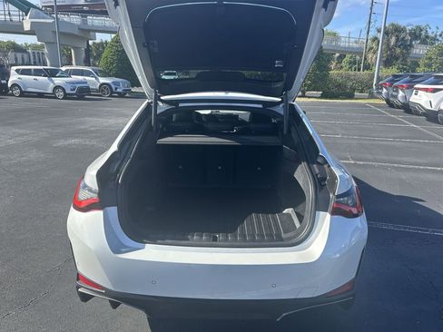 Used 2024 BMW i4 eDrive40 w/ Convenience Package image 13