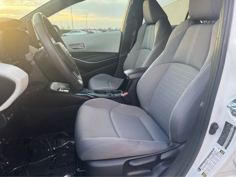 Used 2024 Toyota Corolla SE image 13