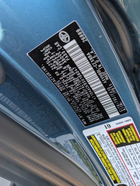 Used 2025 Toyota Camry LE w/ Convenience Package FWD image 36