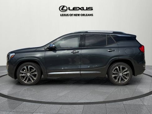 Used 2018 GMC Terrain Denali w/ Advanced Safety Package image 4