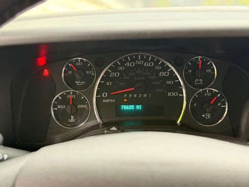 Used 2021 Chevrolet Express 3500 w/ Power Convenience Package RWD image 43