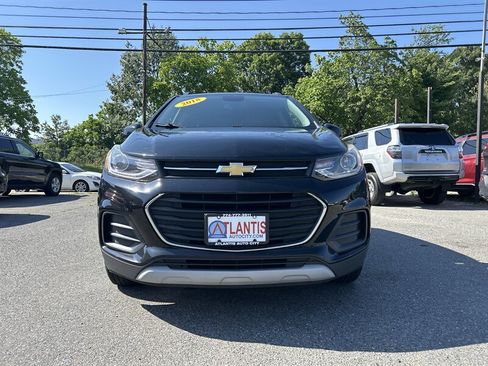 Used 2018 Chevrolet Trax LT AWD/4WD image 2