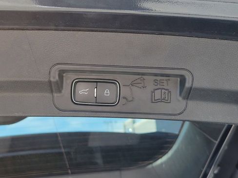 Certified 2022 Ford Explorer XLT image 13