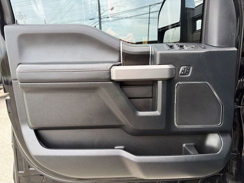 Used 2018 Ford F250 Platinum w/ Platinum Ultimate Package AWD/4WD image 34