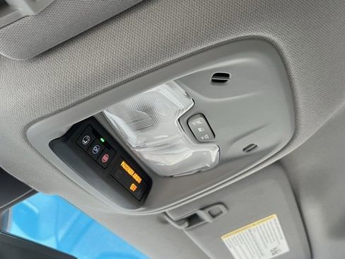 Used 2021 Chevrolet Bolt Premier w/ Infotainment Package image 25