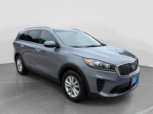 Used 2020 Kia Sorento LX w/ LX I4 Convenience Package FWD image 9
