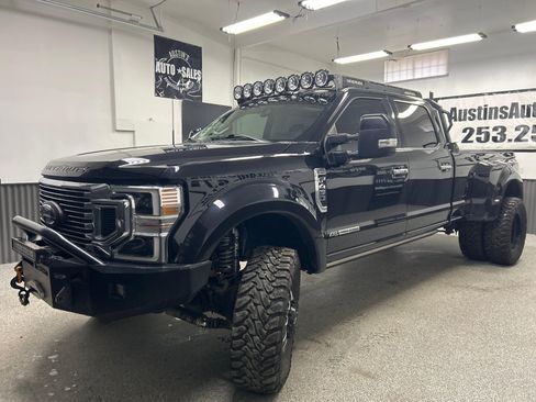 Used 2021 Ford F450 Limited image 3