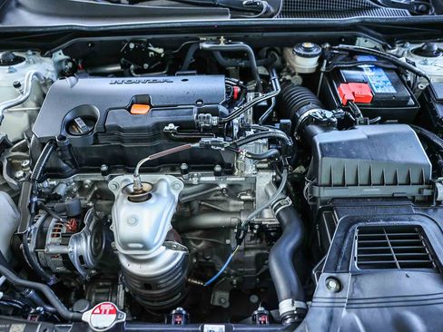 Used 2024 Honda Civic Sport image 33