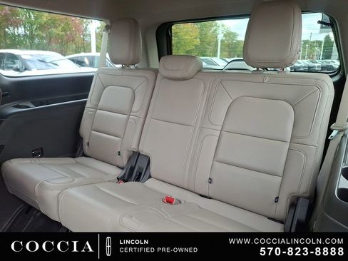 Certified 2023 Lincoln Navigator L Reserve AWD/4WD image 9