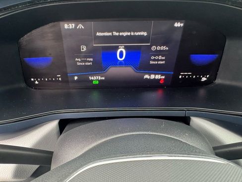 Used 2023 Volkswagen Taos SE w/ Panoramic Sunroof Package image 26