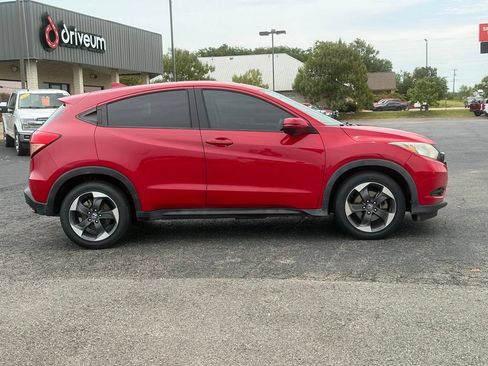 Used 2018 Honda HR-V EX image 4