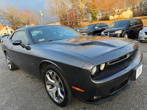 Used 2015 Dodge Challenger SXT Plus w/ Driver Convenience Group image 2