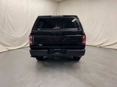 Used 2024 Nissan Titan PRO-4X w/ Pro-4x Convenience Package image 7