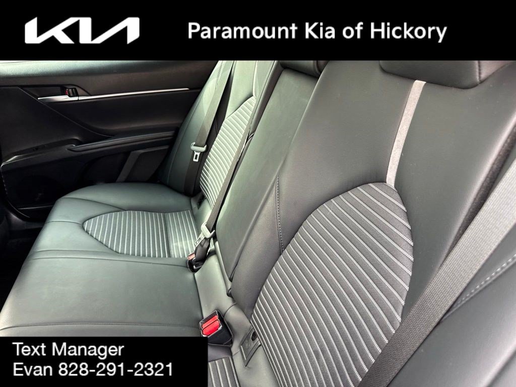 Used 2023 Toyota Camry SE FWD image 13