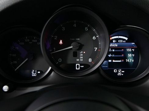 New 2026 Porsche Macan image 22