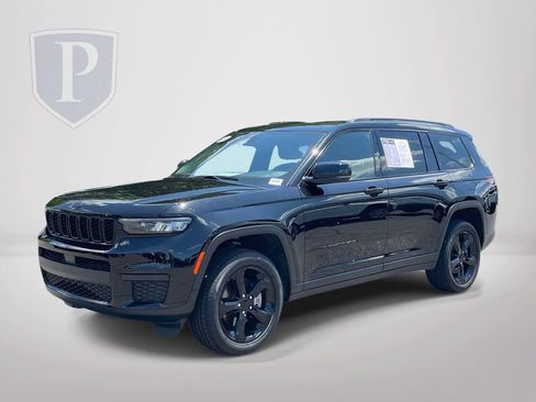 Used 2023 Jeep Grand Cherokee L Laredo AWD/4WD image 4