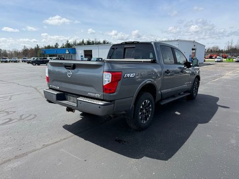 Used 2018 Nissan Titan PRO-4X AWD/4WD image 3