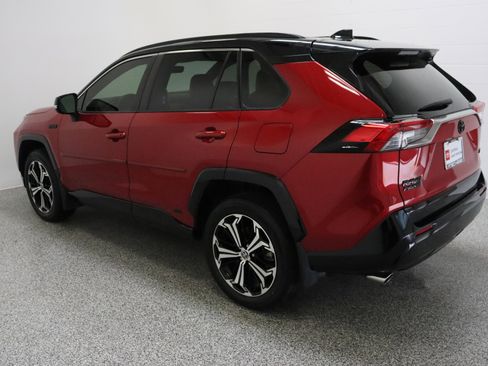 Used 2022 Toyota RAV4 XSE AWD/4WD image 9