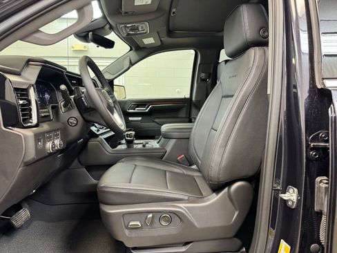 New 2026 GMC Sierra 1500 Denali w/ Technology Package AWD/4WD image 13