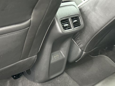 Certified 2025 Buick Envision Sport Touring image 13