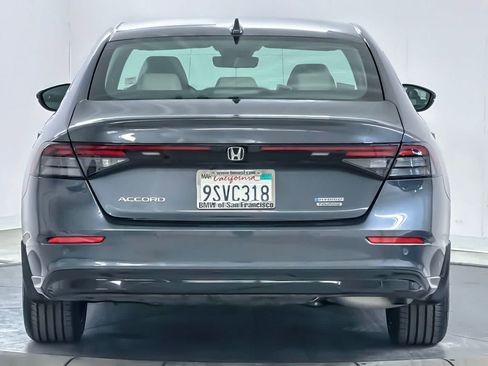Used 2025 Honda Accord Touring image 7