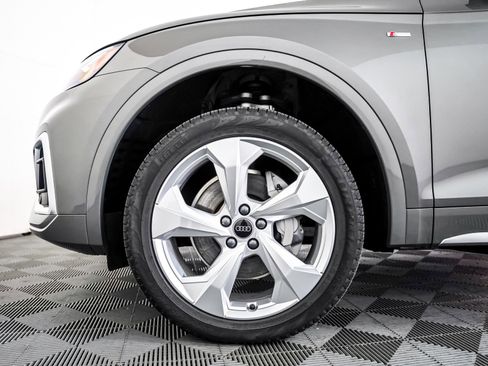 Certified 2025 Audi Q5 2.0T Premium Plus w/ Premium Plus Package image 6