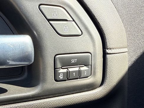 Used 2023 GMC Sierra 2500 Denali w/ Denali Ultimate Package image 21