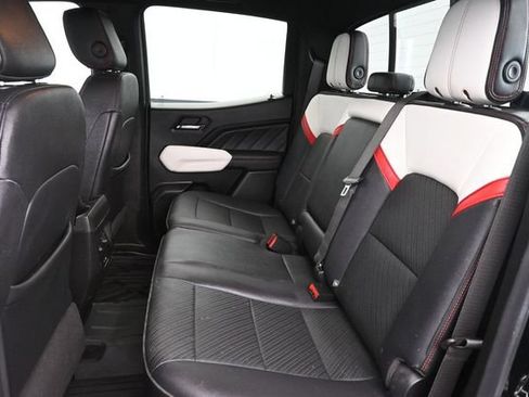 Used 2024 GMC Canyon AT4X AWD/4WD image 27