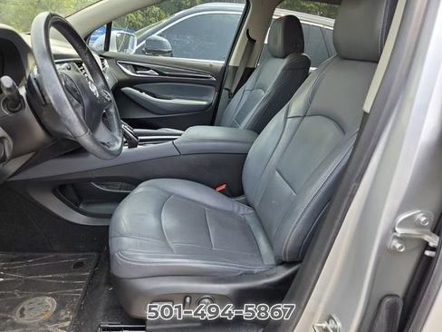 Used 2018 Buick Enclave Essence FWD image 6