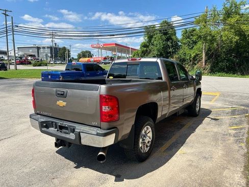 Used 2012 Chevrolet Silverado 3500 LTZ w/ Suspension Package, Off-Road AWD/4WD image 5