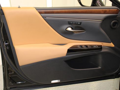 Used 2022 Lexus ES 350 Premium image 36