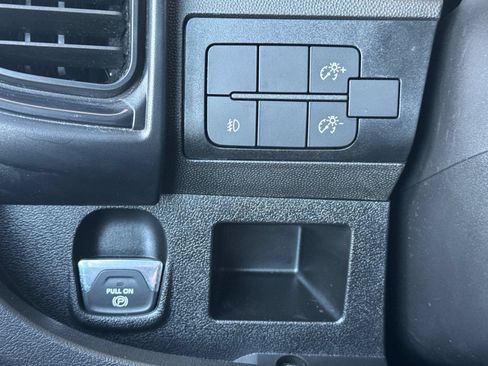 Used 2025 RAM ProMaster 1500 w/ Safety Group FWD image 31