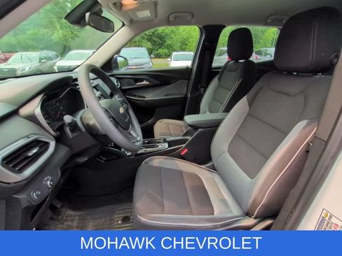 Used 2022 Chevrolet TrailBlazer LS AWD/4WD image 10