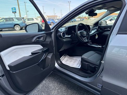 Used 2026 Chevrolet Trax LT w/ Driver Confidence Package FWD image 13