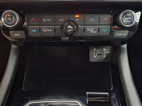 Used 2023 Jeep Compass Limited AWD/4WD image 26