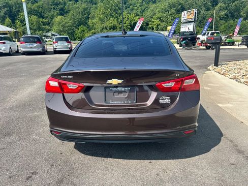 Used 2016 Chevrolet Malibu LT w/ Leather Package FWD image 5