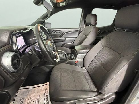 Certified 2024 Chevrolet Colorado LT w/ LT Convenience Package RWD image 17