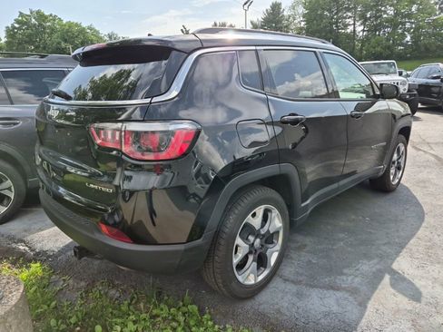 Used 2019 Jeep Compass Limited AWD/4WD image 4