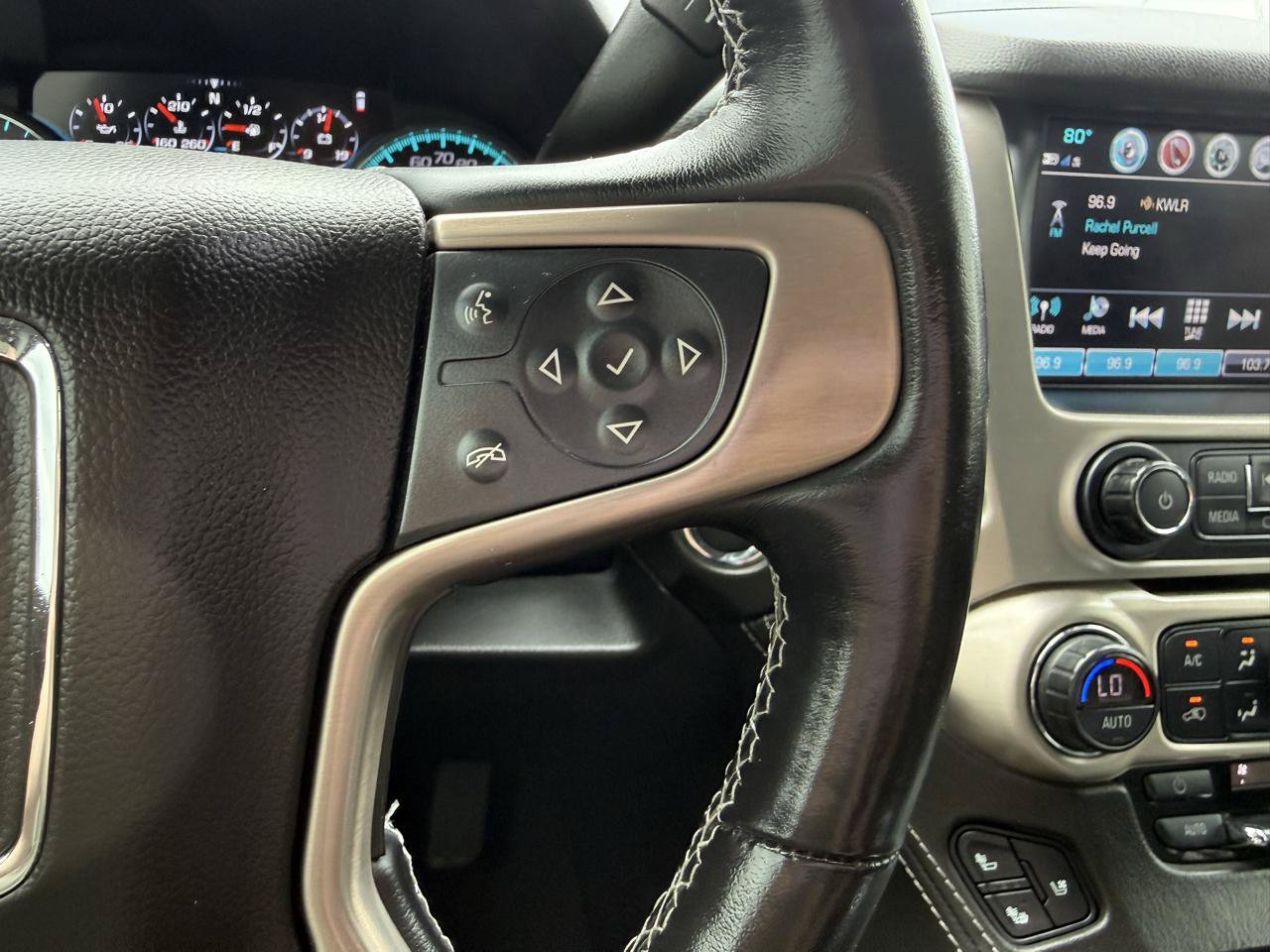 Used 2020 GMC Yukon XL Denali w/ Open Road Package AWD/4WD image 29