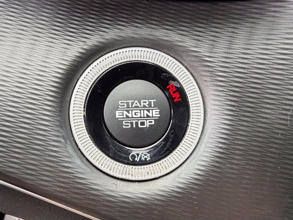 Used 2023 Jeep Grand Cherokee L Laredo AWD/4WD image 30