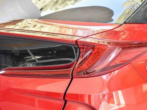 Used 2017 Toyota Prius Prime Premium image 7