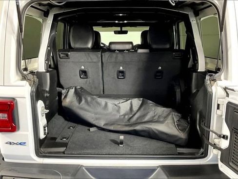 Used 2022 Jeep Wrangler Unlimited Rubicon 4xe w/ Steel Bumper Group image 29