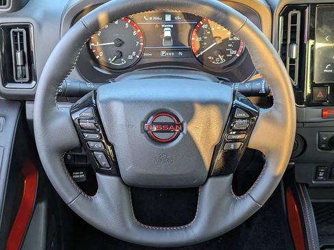 New 2025 Nissan Frontier Pro-X w/ Pro Premium Package RWD image 9