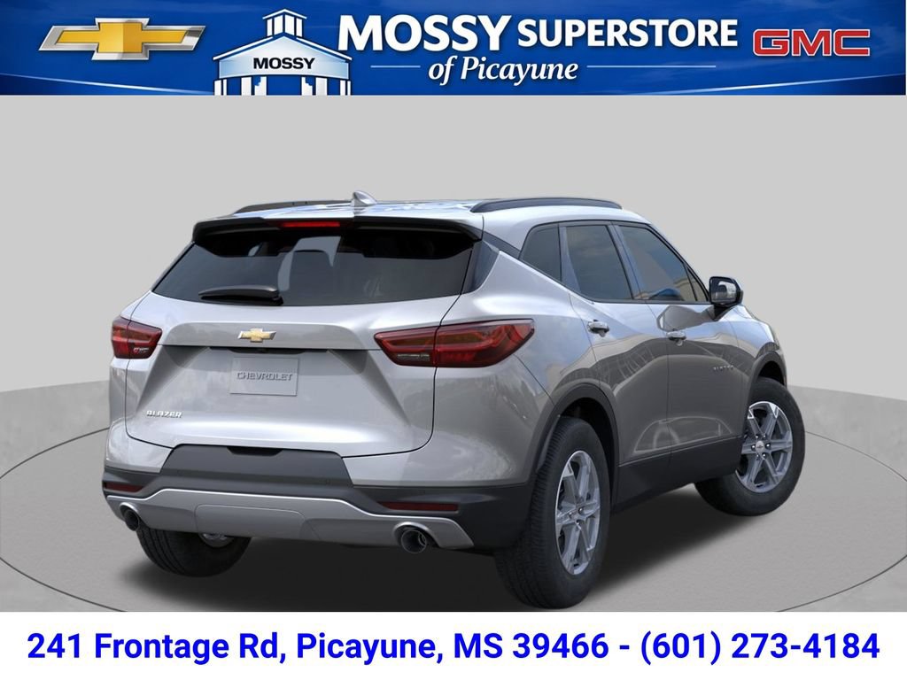New 2026 Chevrolet Blazer LT w/ Convenience Package FWD image 4